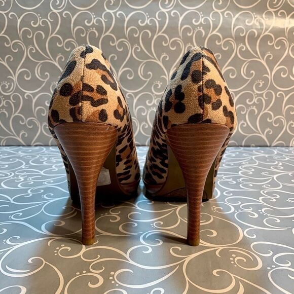 Leopard/Cheetah Print Faux Suede Peep Toe Heels 6.5 NWOT - Picture 4 of 5